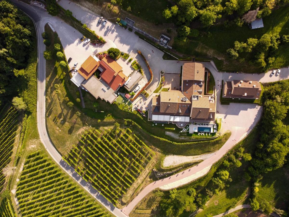 Villa Del Poggio Prosecco Bike Hotel San Pietro Di Feletto Exterior photo